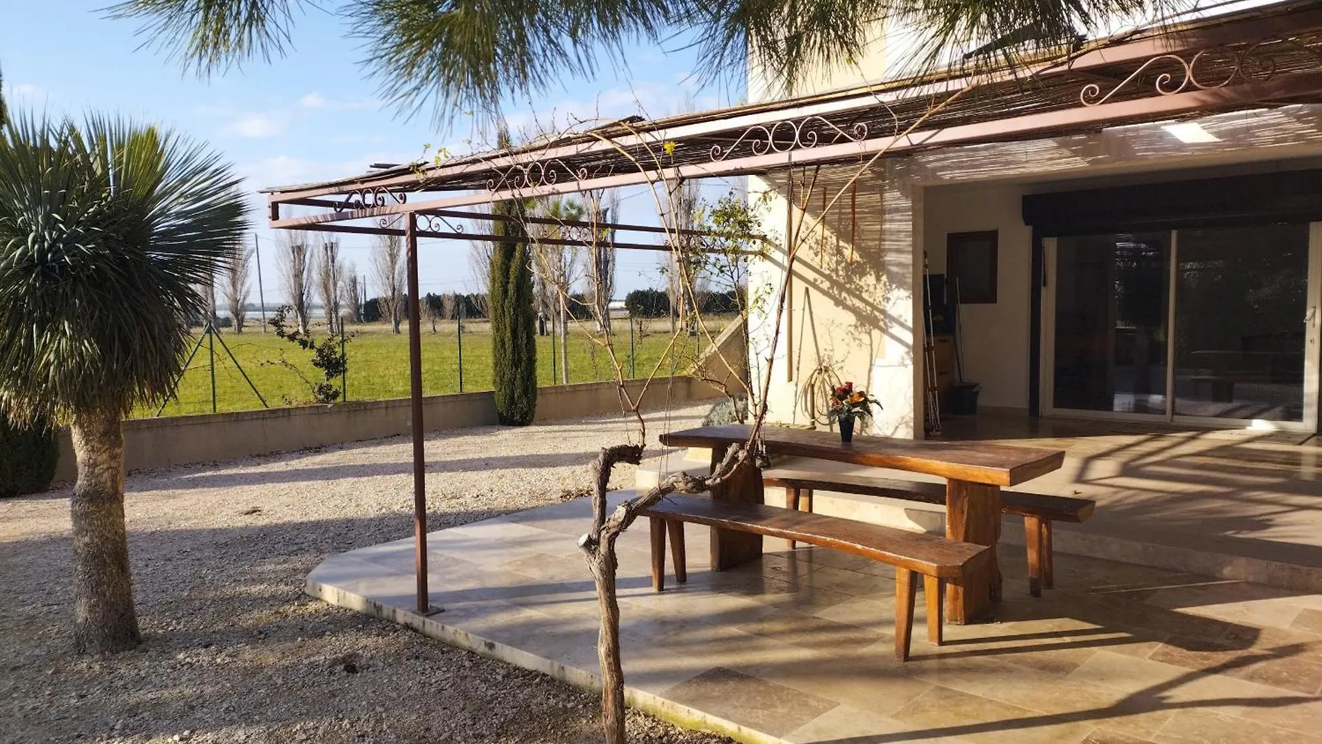 Holiday home Vacation Rental With Pool And Jacuzzi, Close To Arles - Sleeps 10