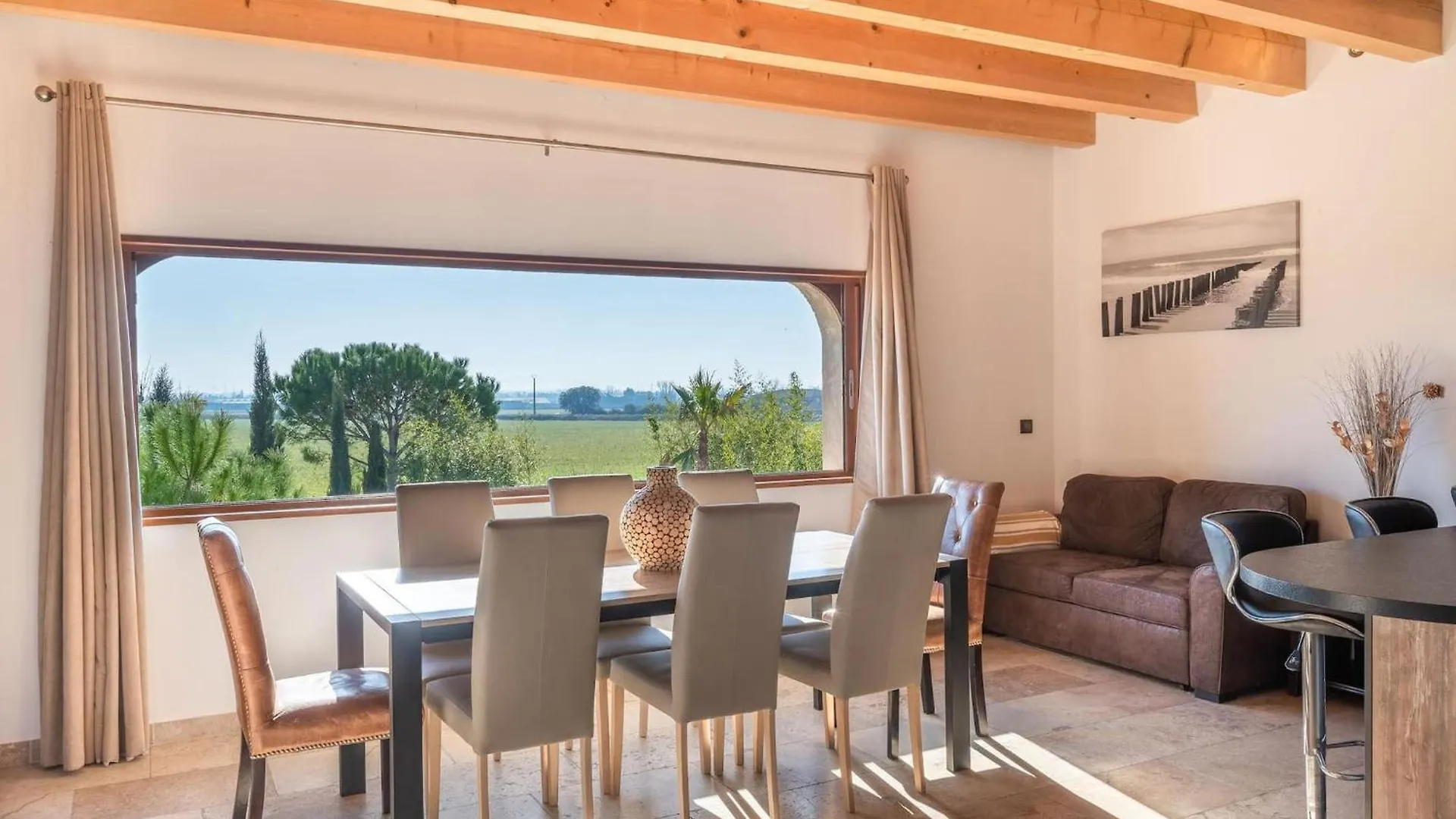 Vacation Rental With Pool And Jacuzzi, Close To Arles - Sleeps 10