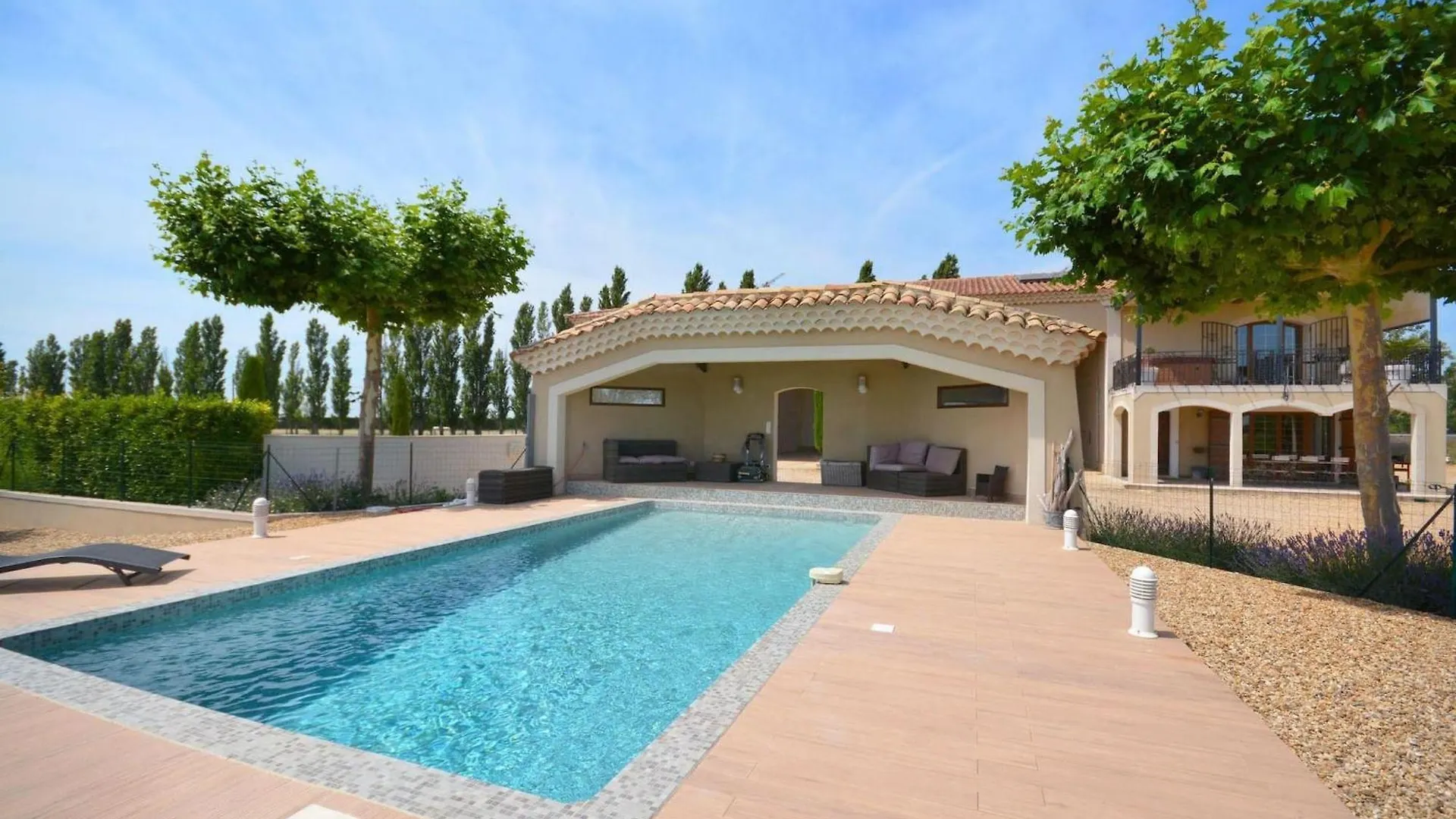 Holiday home Vacation Rental With Pool And Jacuzzi, Close To Arles - Sleeps 10 France